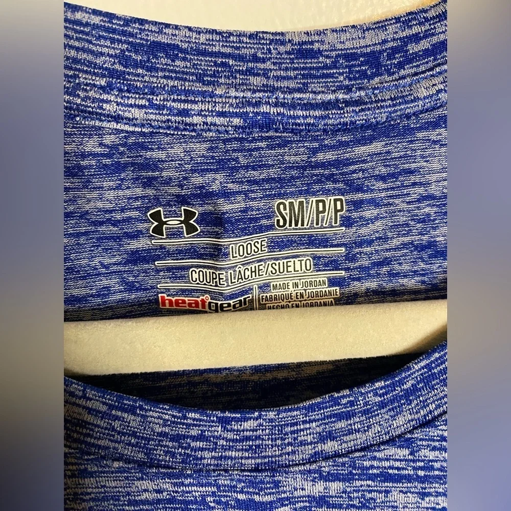 Women’s Under Armour Twisted Tech Locker T-Shirt, Small - Picture 3 of 4